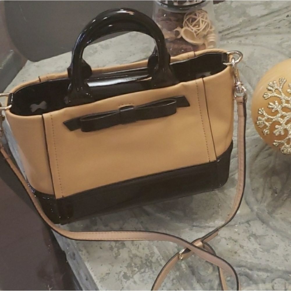 𝅺❤ Kate Spade Patent Leather Crossbody Shoulder Bag Satchel